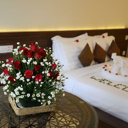 ตาซิน พาเลซ เอ โฮเต็ล Hotel งาปาลิ ภายนอก รูปภาพ