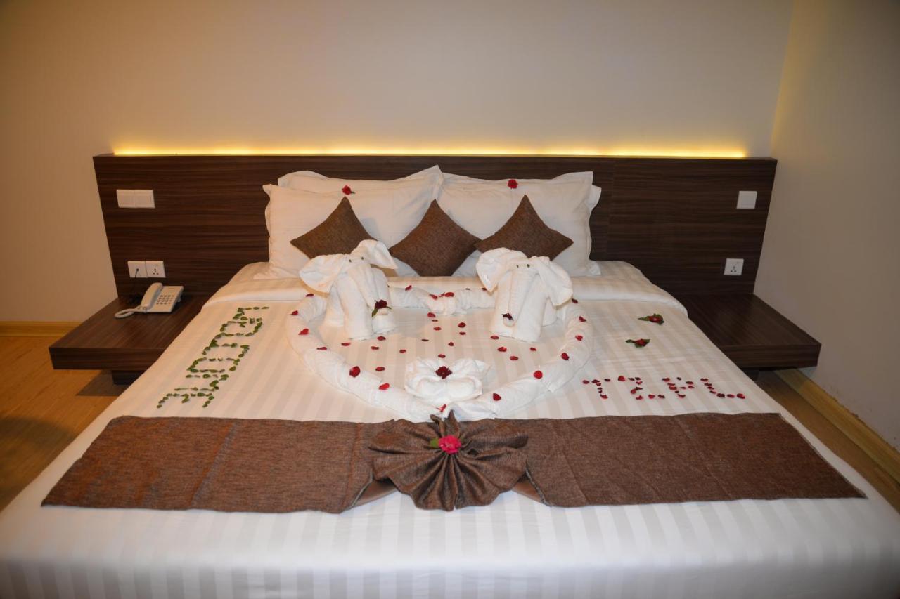 ตาซิน พาเลซ เอ โฮเต็ล Hotel งาปาลิ ภายนอก รูปภาพ