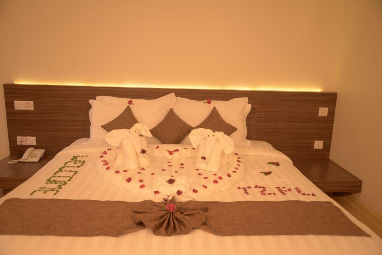 ตาซิน พาเลซ เอ โฮเต็ล Hotel งาปาลิ ภายนอก รูปภาพ
